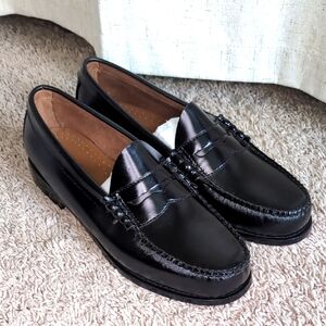 G.H. Bass & Co. Black Leather Loafers
